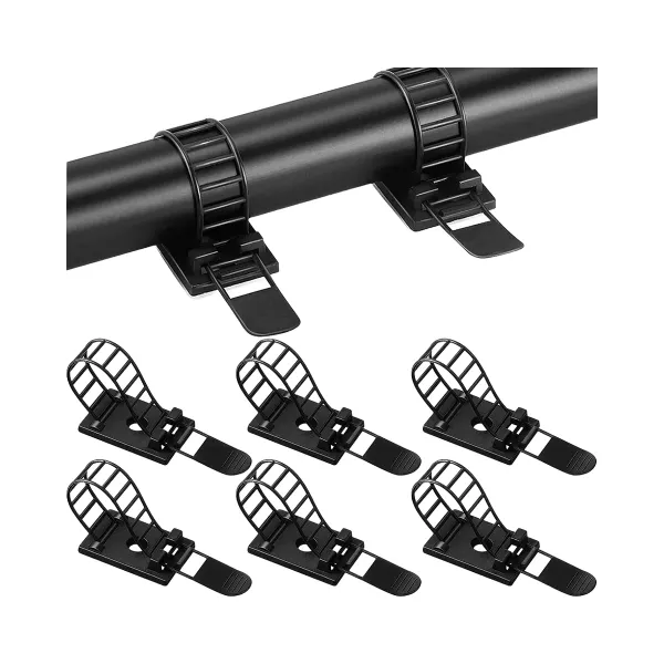 Clip adhésif de gestion de câbles noir Untoom organisant plusieurs câbles sur une surface