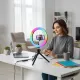 Lampe anneau RGB VeFly avec télécommande pour smartphone utilisée par une femme pour vidéoconférence